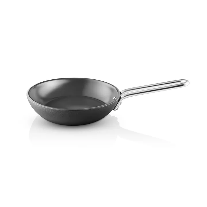 Poêle Professional Laser Titanium Slip-Let - Black, Ø20 cm - Eva Solo