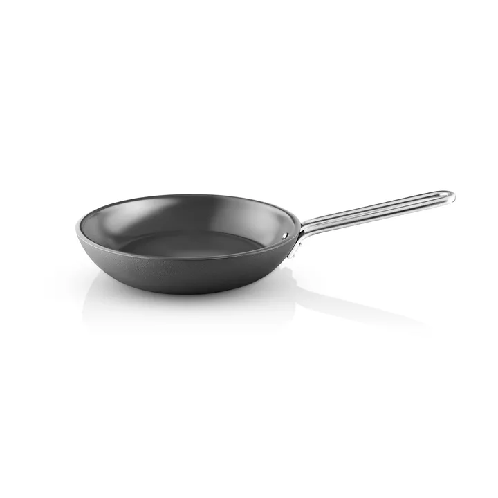 Poêle Professional Laser Titanium Slip-Let - Black, Ø24 cm - Eva Solo