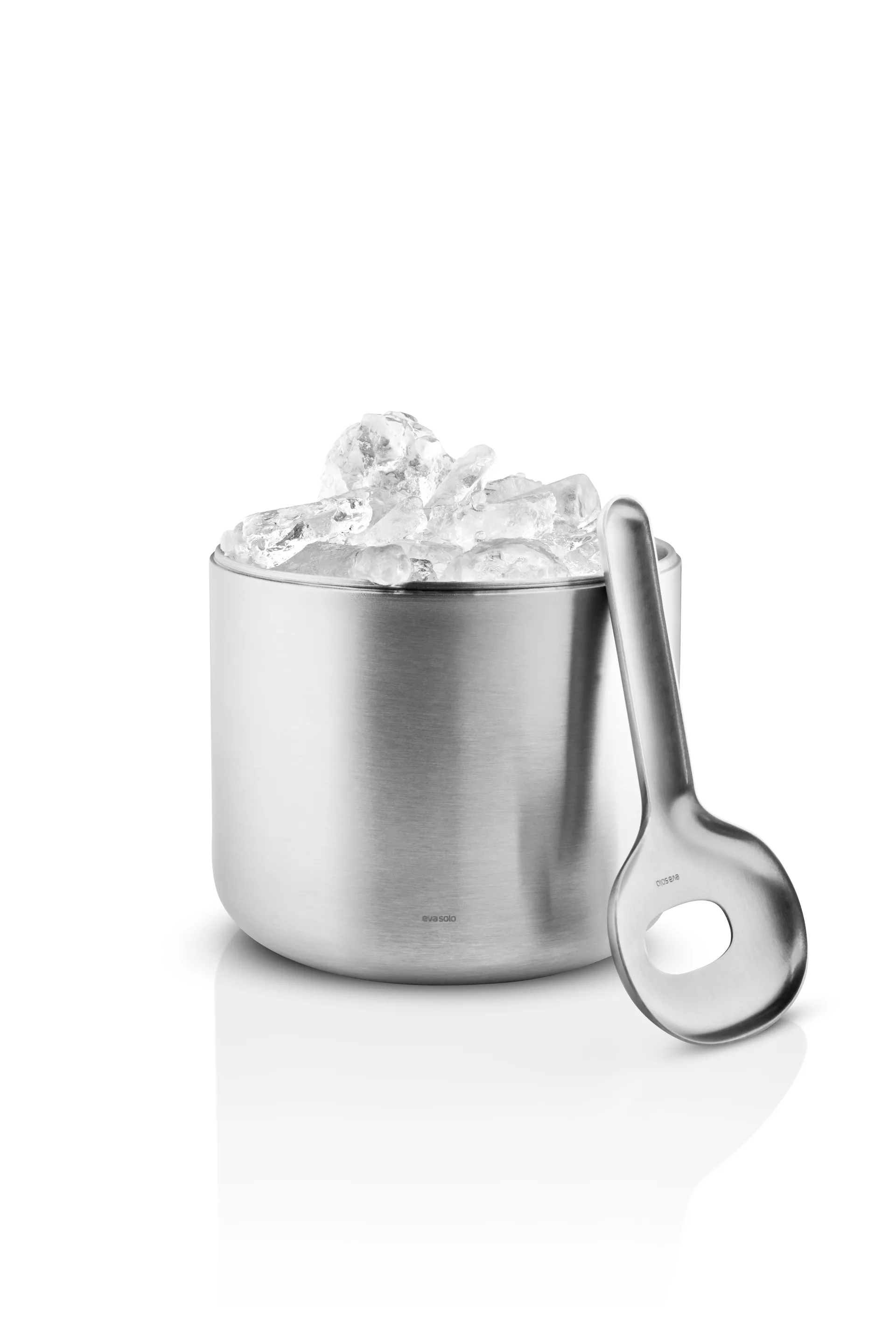 Seau à glace Liquid lounge avec cuillère 1,4 L, Brushed steel Eva Solo