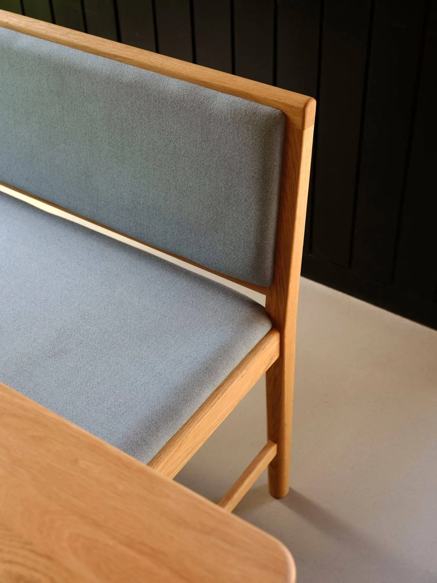 Banc J176 Sønderborg, Chêne laqué-ploegwool blue FDB Møbler