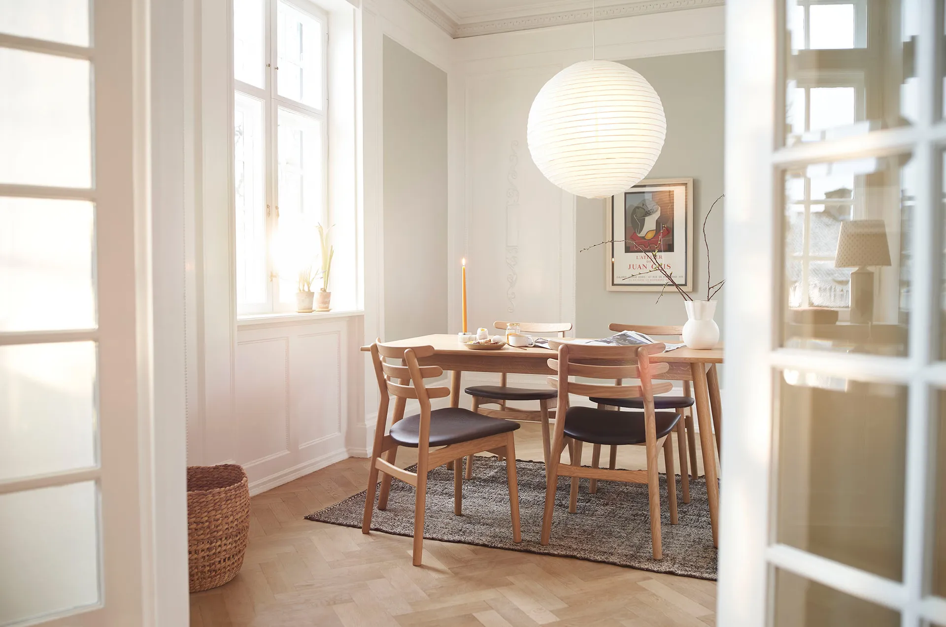 Chaise J48, Oak nature lacquered-black leather FDB Møbler