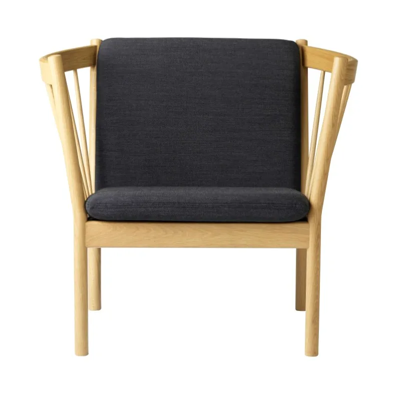 Fauteuil J146, Oak nature lacquered-dark grey FDB Møbler