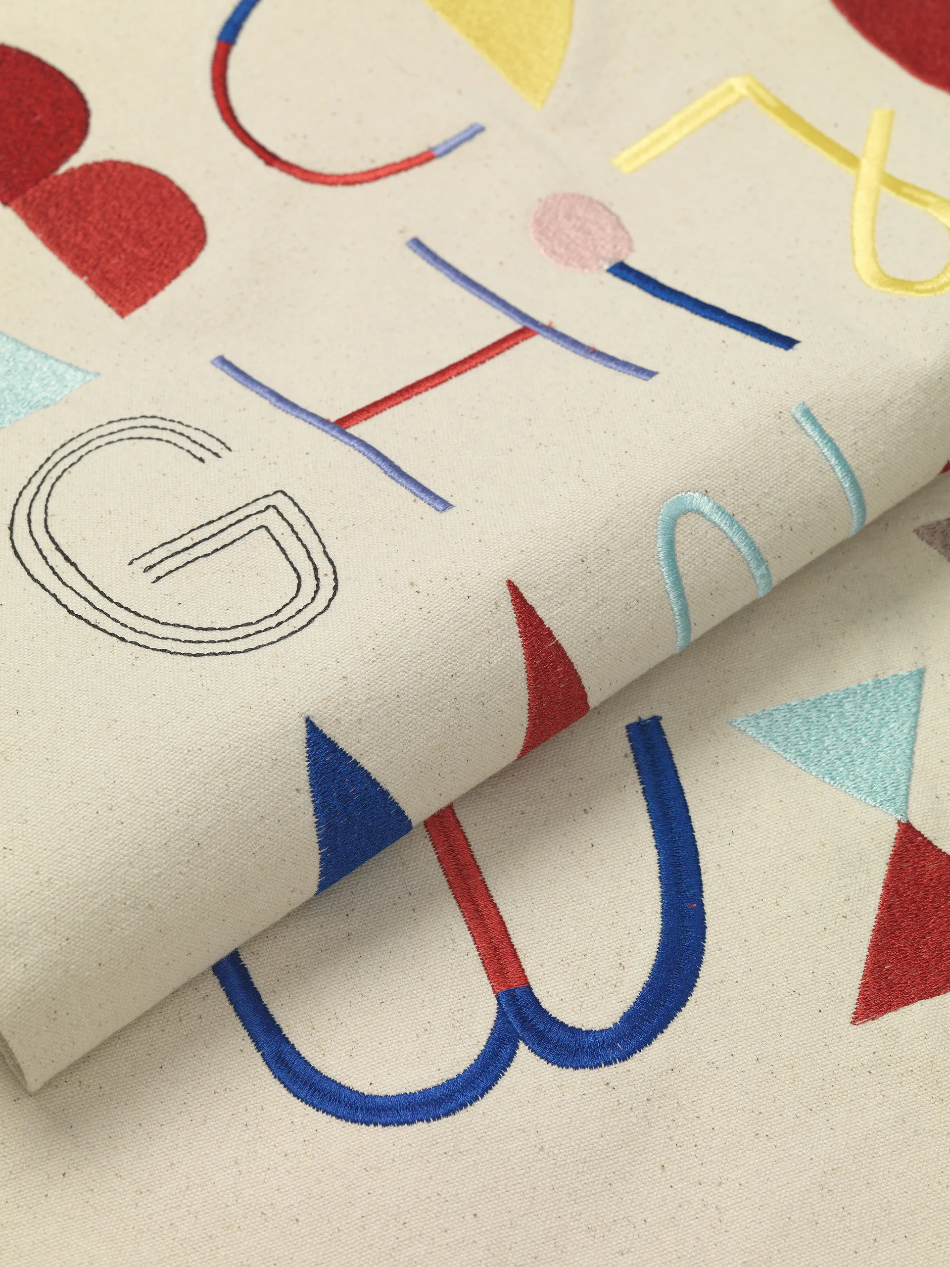 Affiche en tissu Alphabet, Blanc cassé Ferm Living