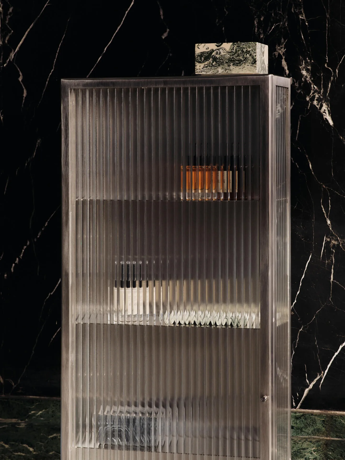 Armoire murale Haze 35x100 cm, Stainless steel Ferm Living