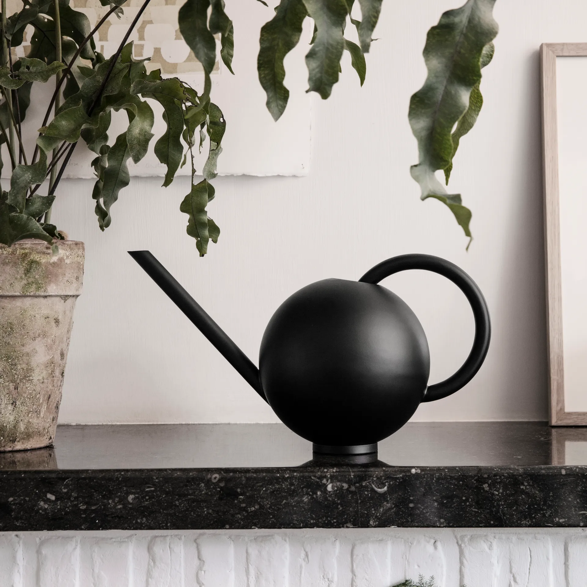 Arrosoir Orb, Noir Ferm Living