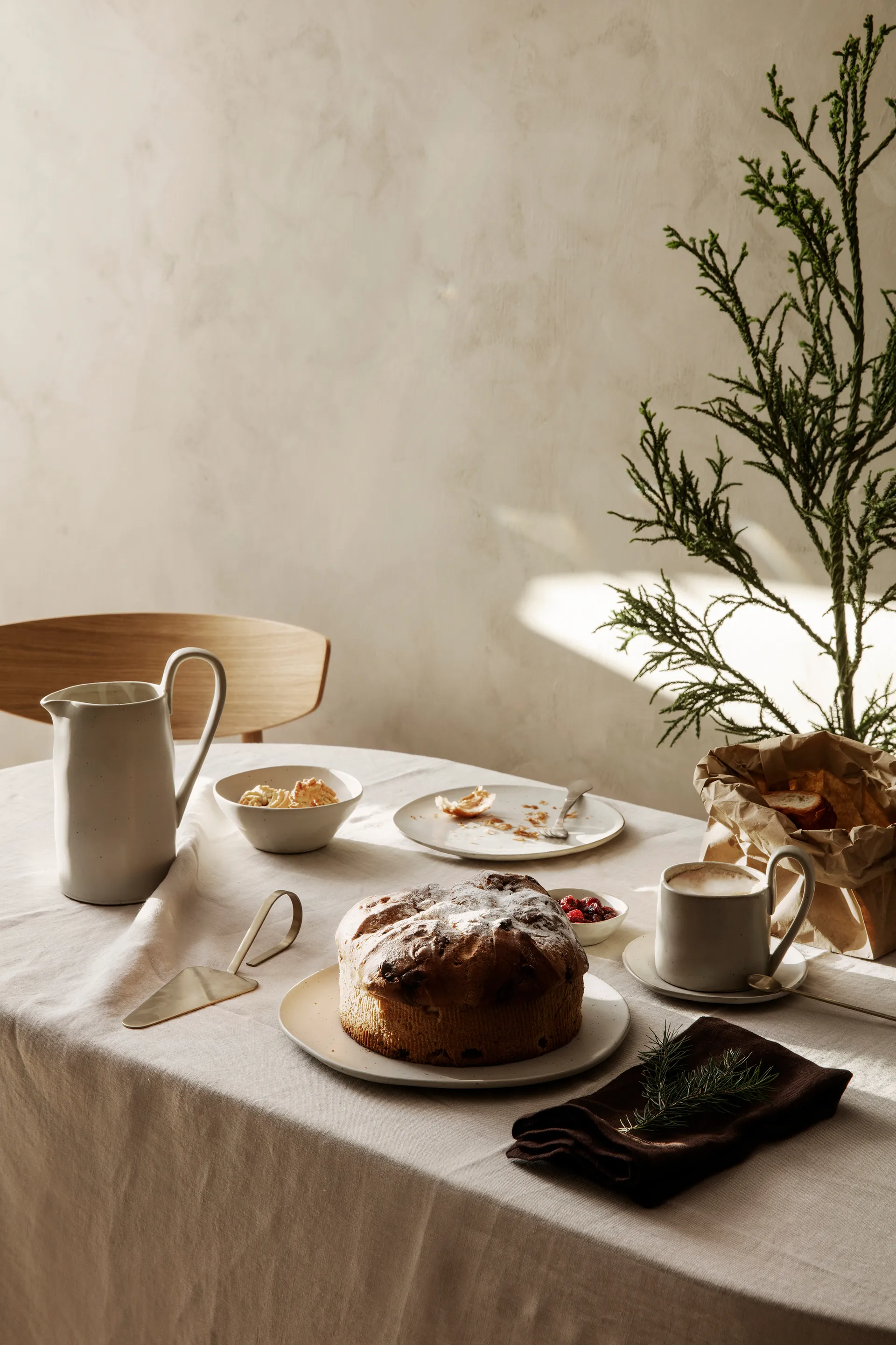 Assiette Flow 27 cm, Off-white speckle Ferm Living