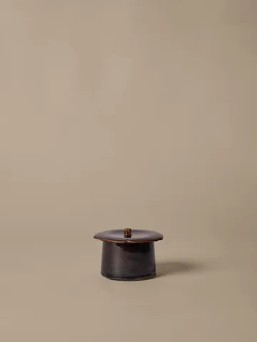 Bocal Marnen avec couvercle - Carob brown, Ø11x9 cm - Ferm Living