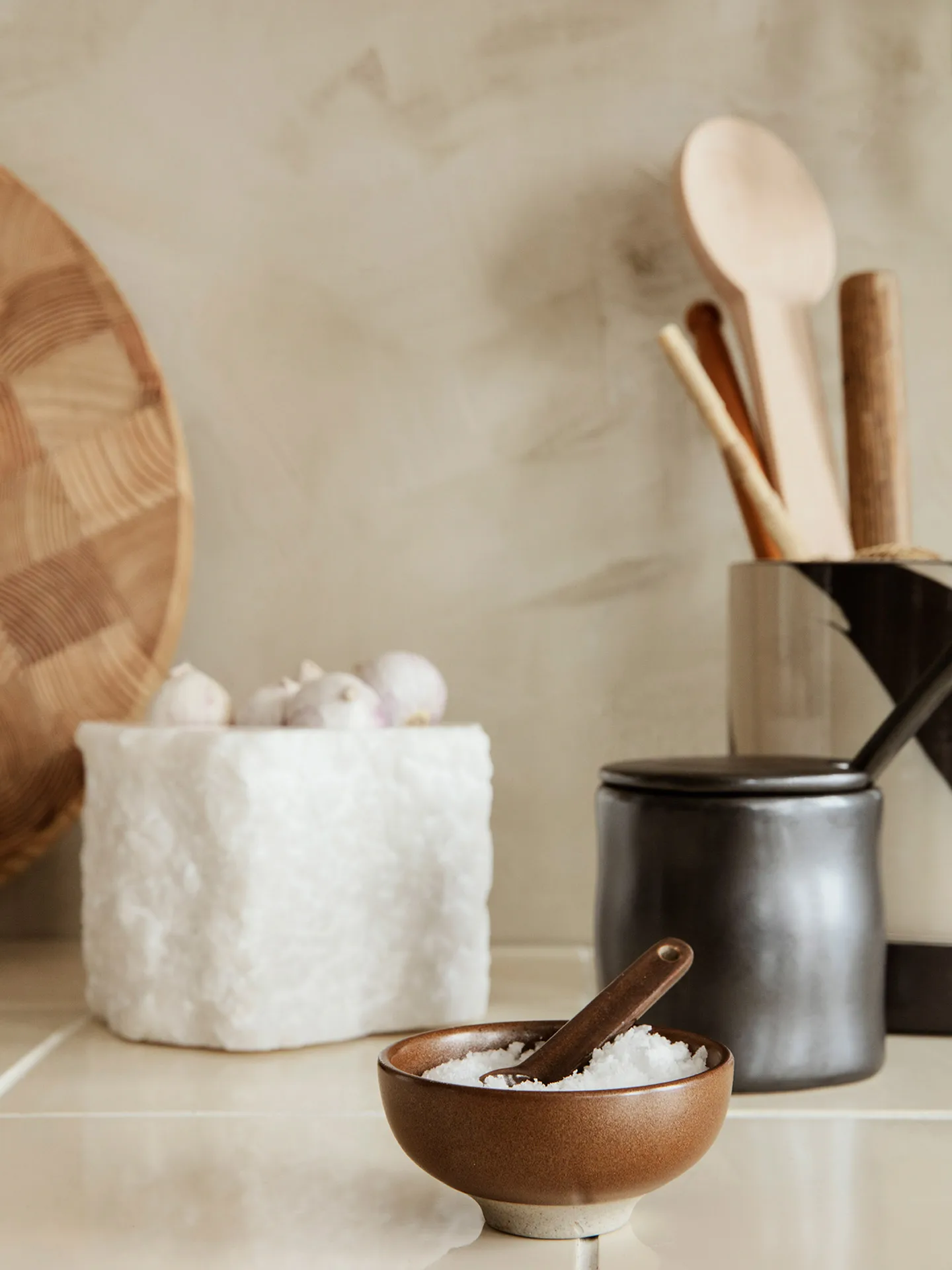 Bol à sel avec cuillère Petite 2 Pièces, Chocolate Ferm Living
