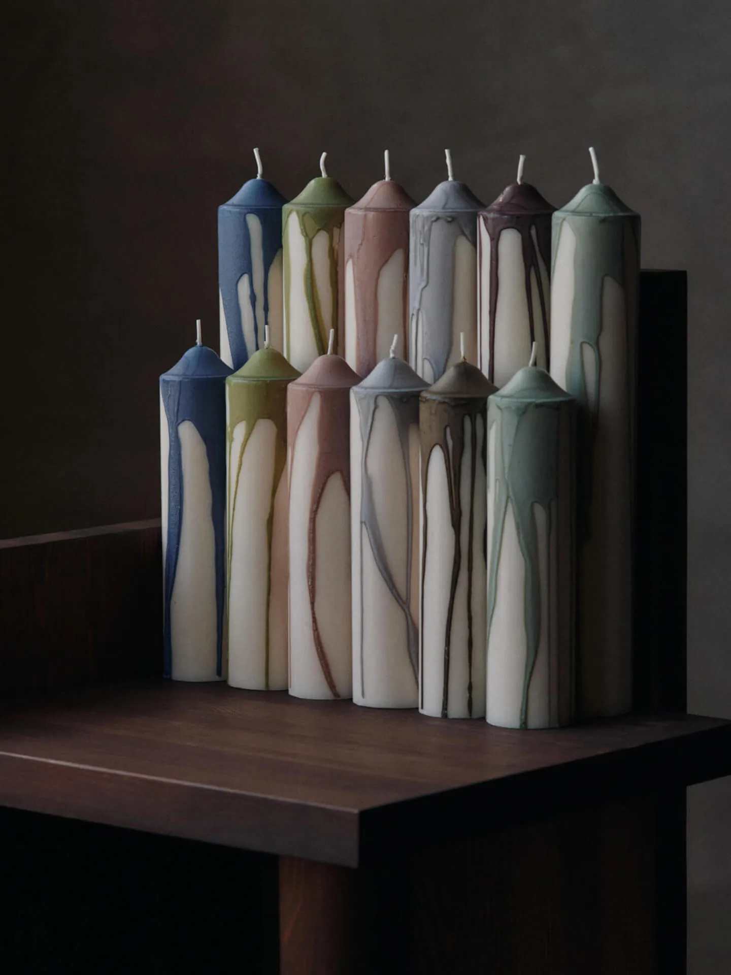 Bougie bloc Dryp, Warm Grey, 30 cm Ferm Living