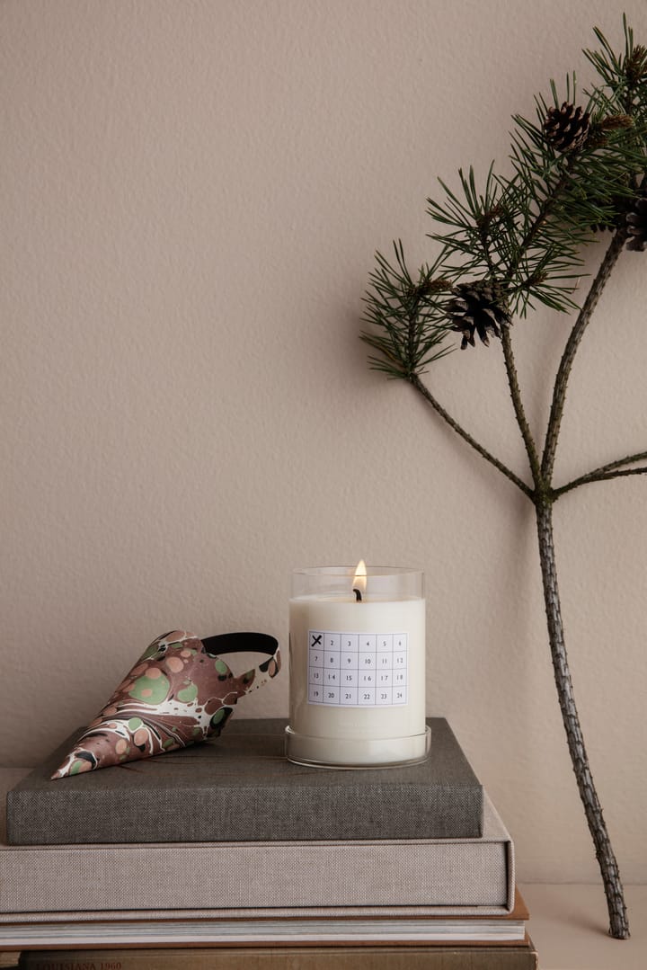 Bougie parfumée Christmas Calendar, Blanc Ferm Living