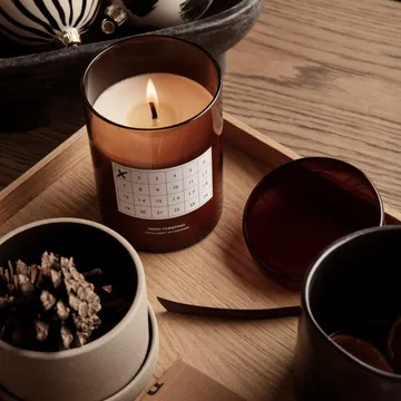 Bougie parfumée Christmas Calendar - Marron rouge - Ferm Living