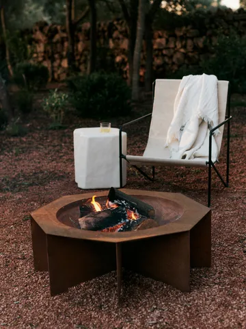 Brasero Otto fire pit - Rust, Ø85,5x29 cm - Ferm Living