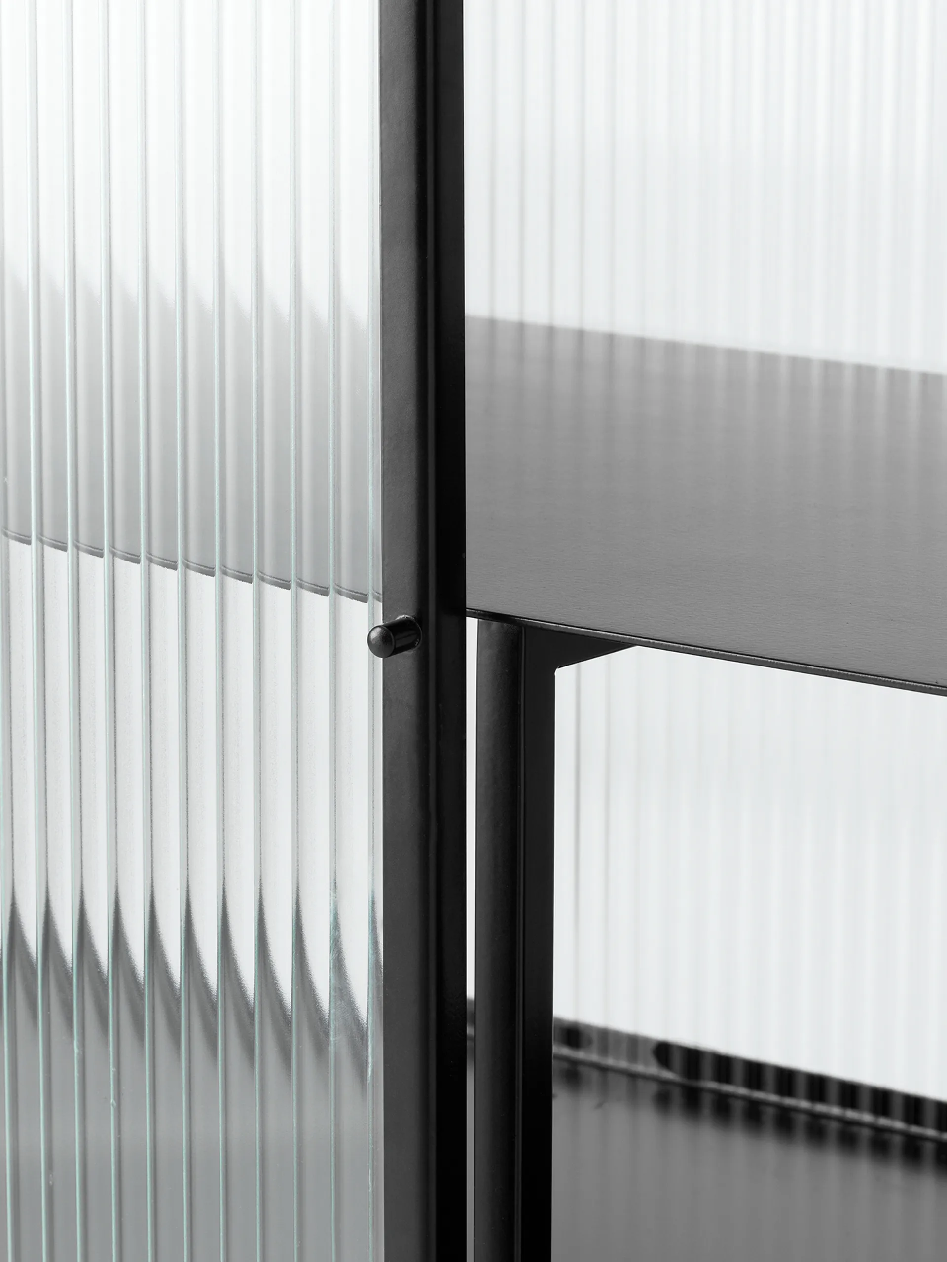 Buffet Haze, Black - verre ondulé Ferm Living