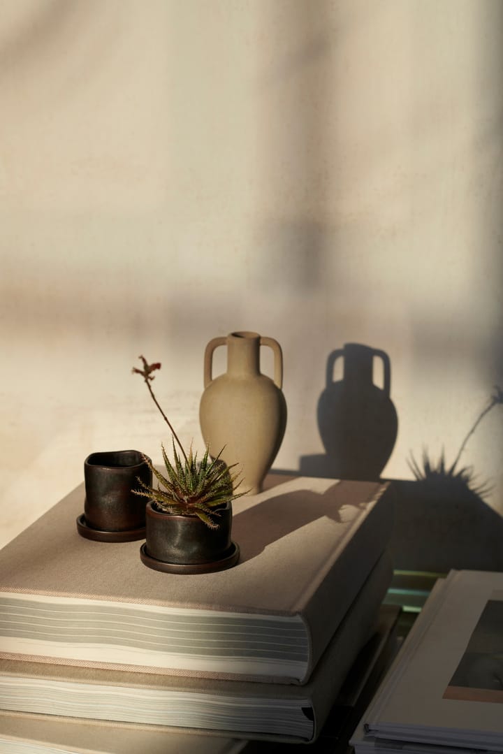 Cache-pot avec soucoupe Uneru Mini 2 pièces, Black Ferm Living