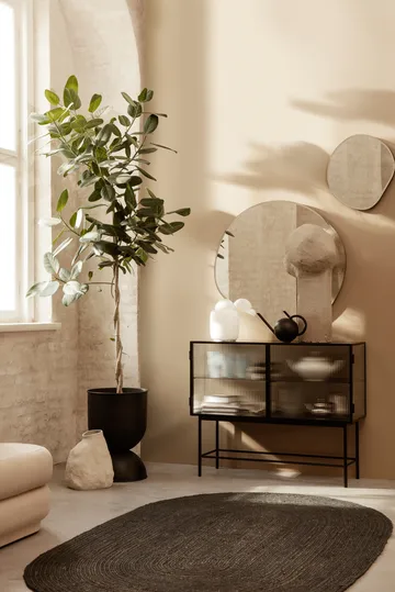 Cache-pot Hourglass moyen Ø40 cm - Noir-gris foncé - Ferm Living