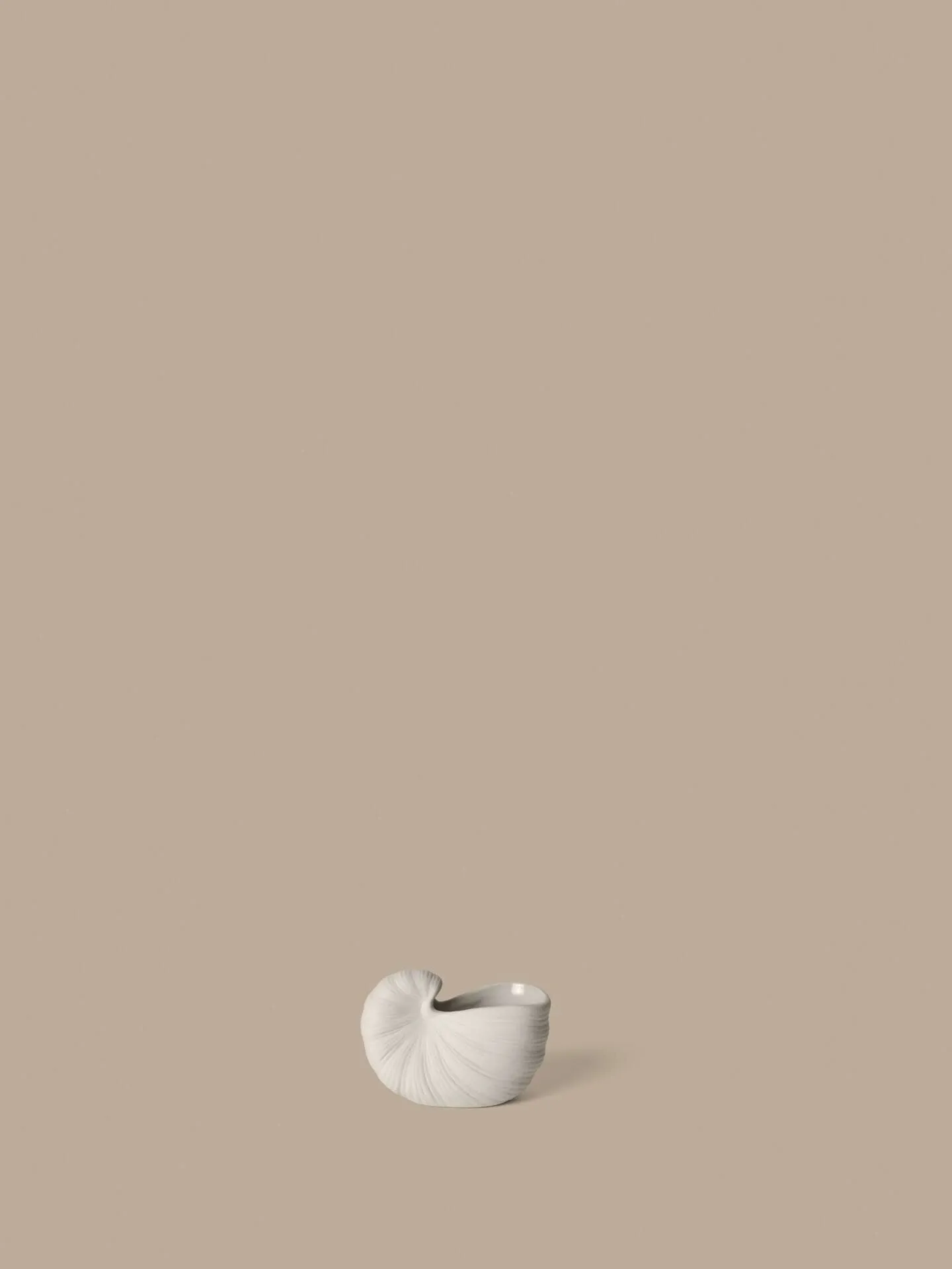 Cache-pot Shell, Off-white, 11x5,5x7,7 cm Ferm Living