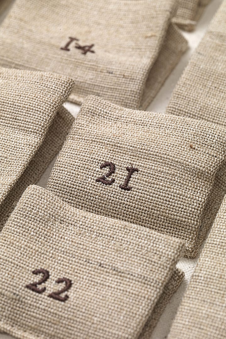 Calendrier de l’avent Pine, Mini, 50x69 cm Ferm Living