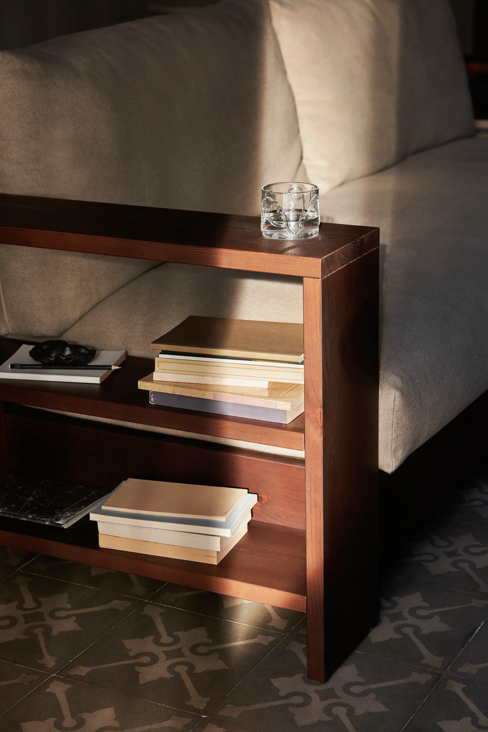 Canapé Edre classic linen, Dark Stained-Natural Ferm Living