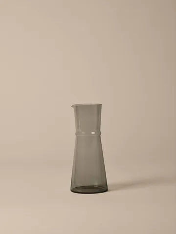 Carafe Boya - Gris fumé, 1,35 L - Ferm Living