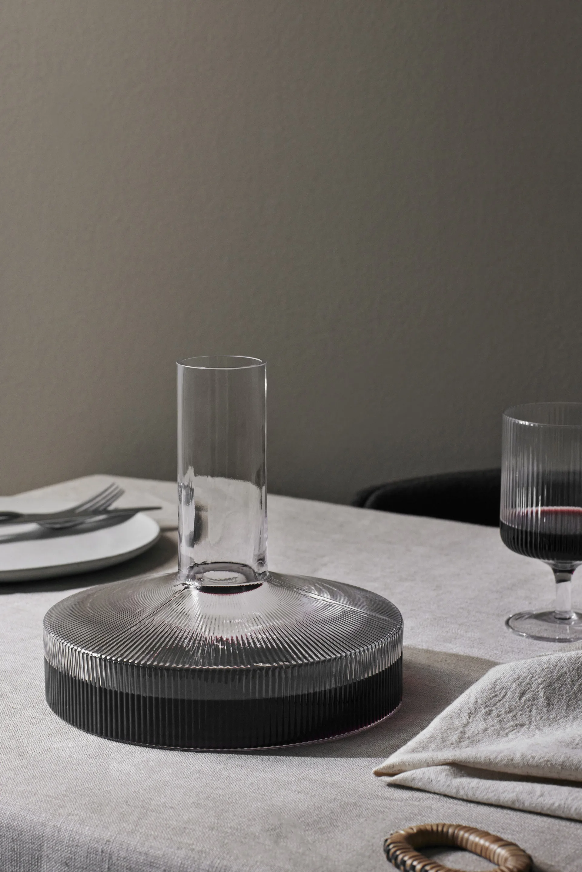 Carafe et verre Ripple 17 pièces - Clair,  Ferm Living