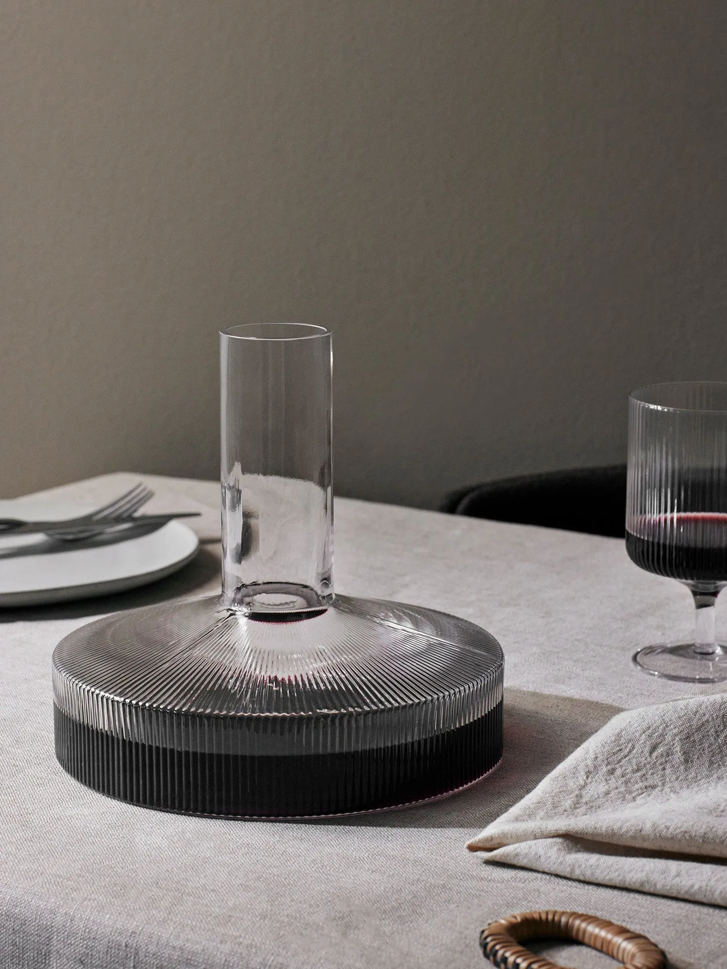 Carafe et verre Ripple 17 pièces - Clair,  Ferm Living