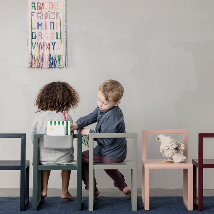 Chaise haute Little Architect, dark blue, placage de hêtre Ferm Living