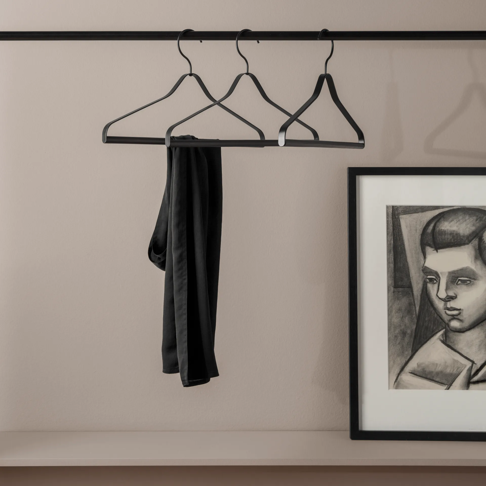 Cintres Ferm Living lot de 3, noir Ferm Living