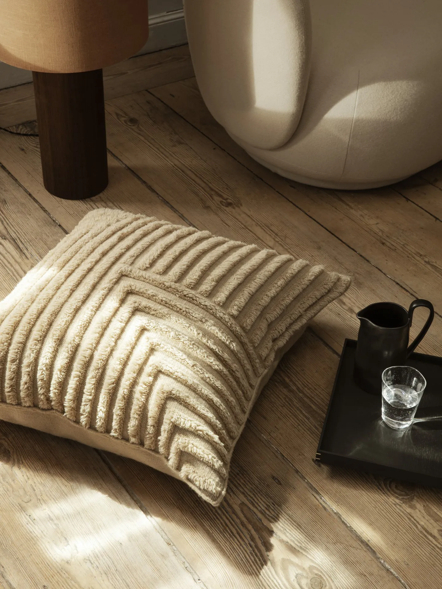 Coussin Crease 80x80 cm, Light Sable Ferm Living