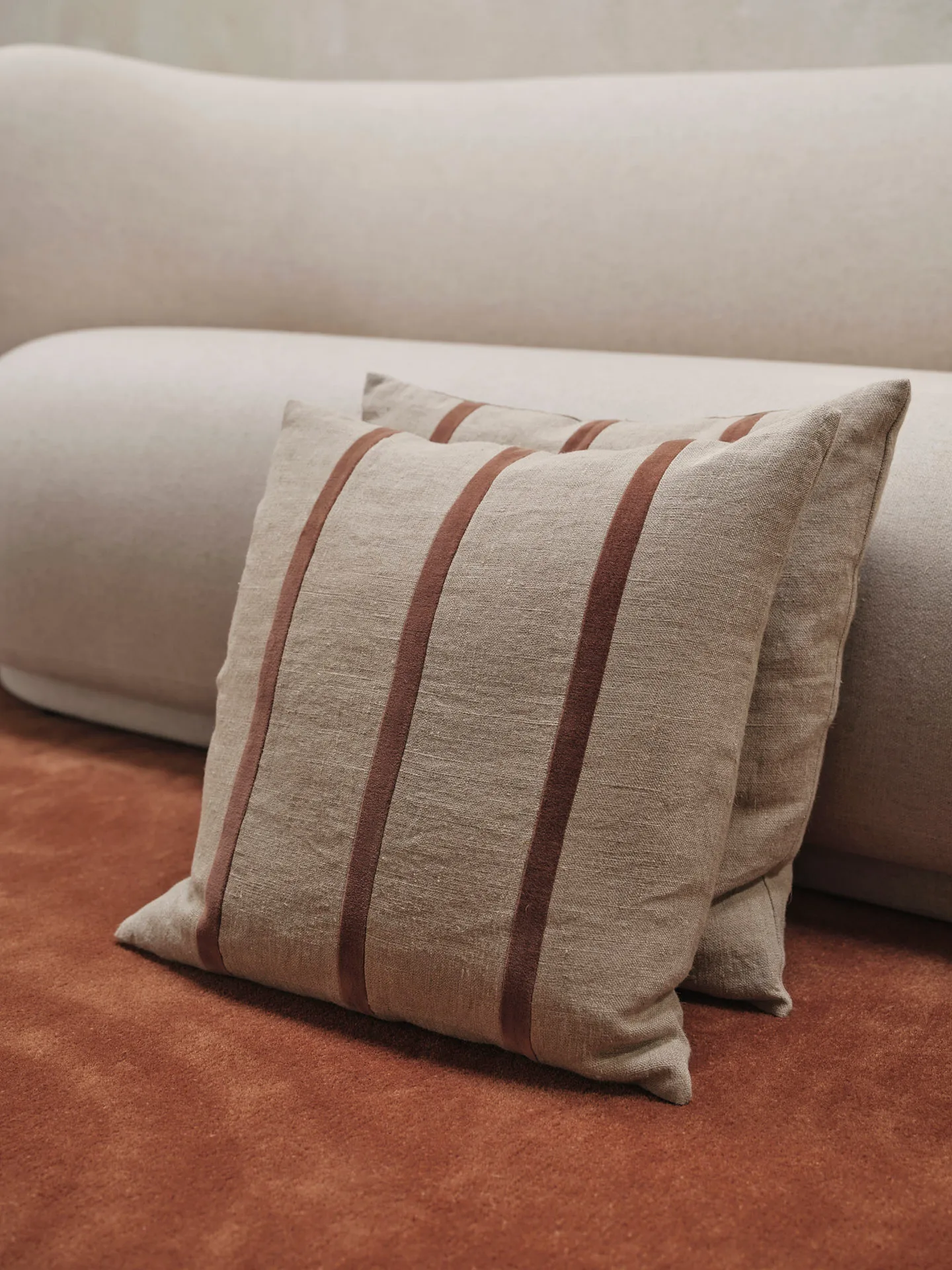 Coussin Senti Stripe 50x50 cm, Linen-carob brown Ferm Living