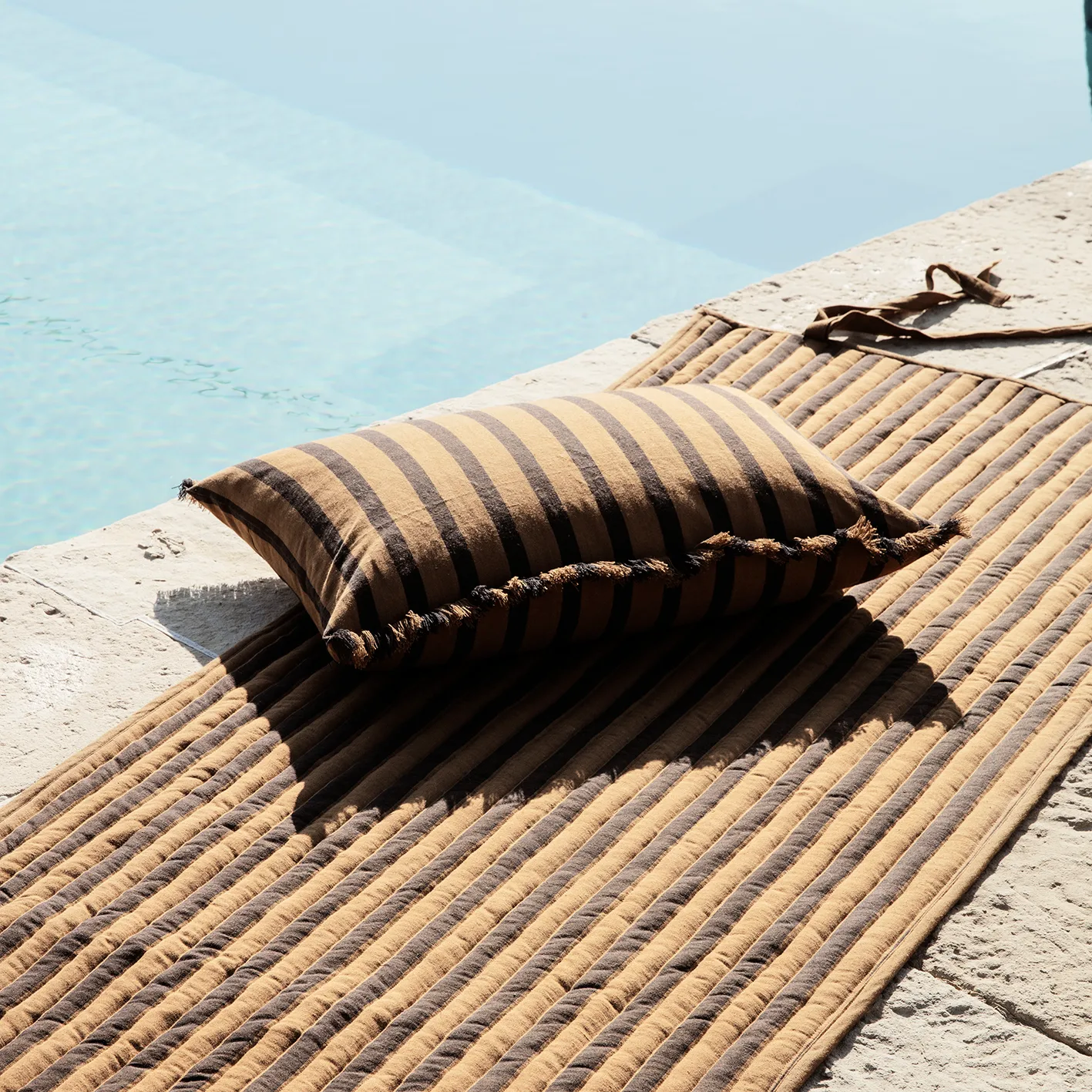 Coussin True 40x60 cm, Sugar-kelp black Ferm Living