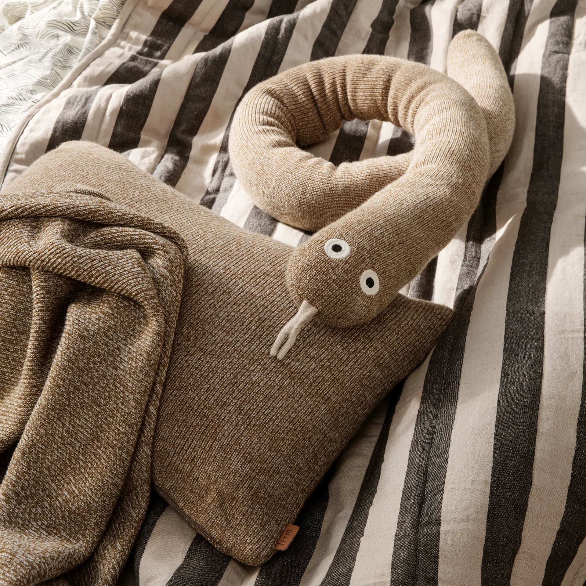 Couverture Grand 120x170 cm, Sand-black Ferm Living