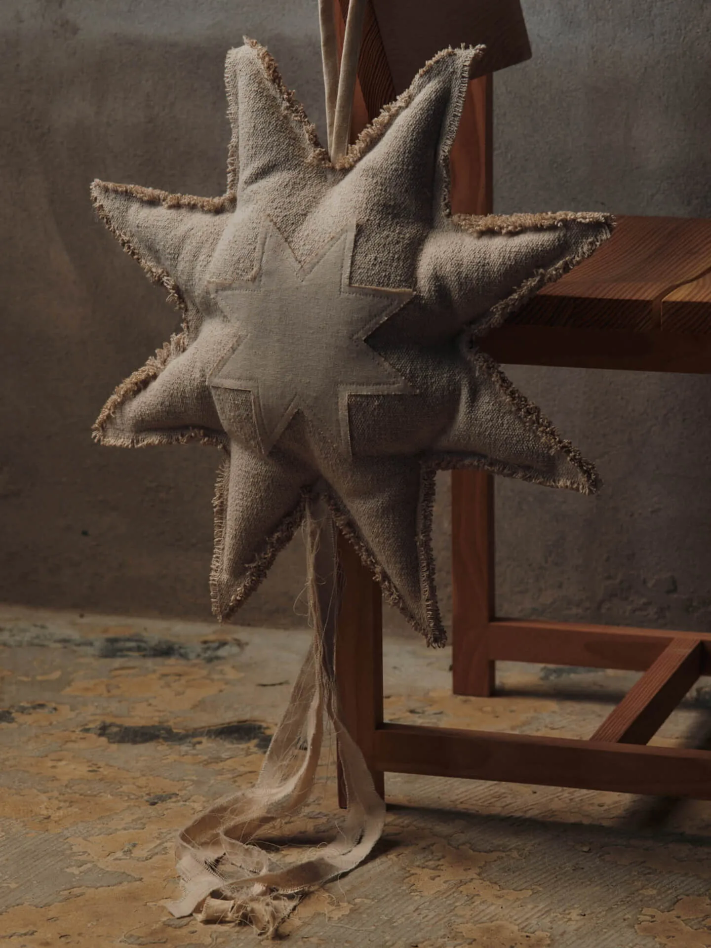 Décoration suspendue Vela window ornament 50x88 cm, Natural Ferm Living