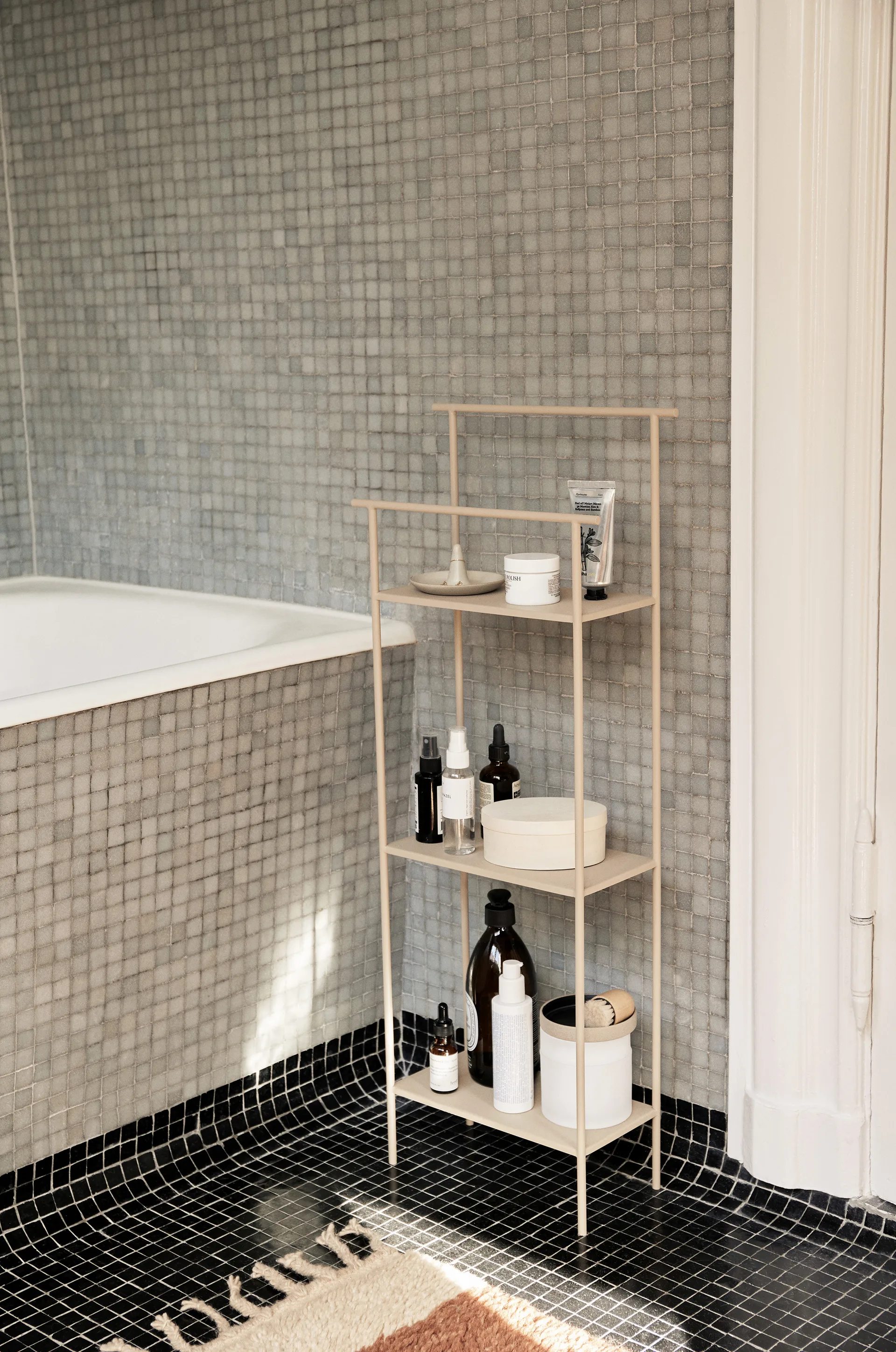 Étagère Dora 30x79 cm, Cashmere Ferm Living