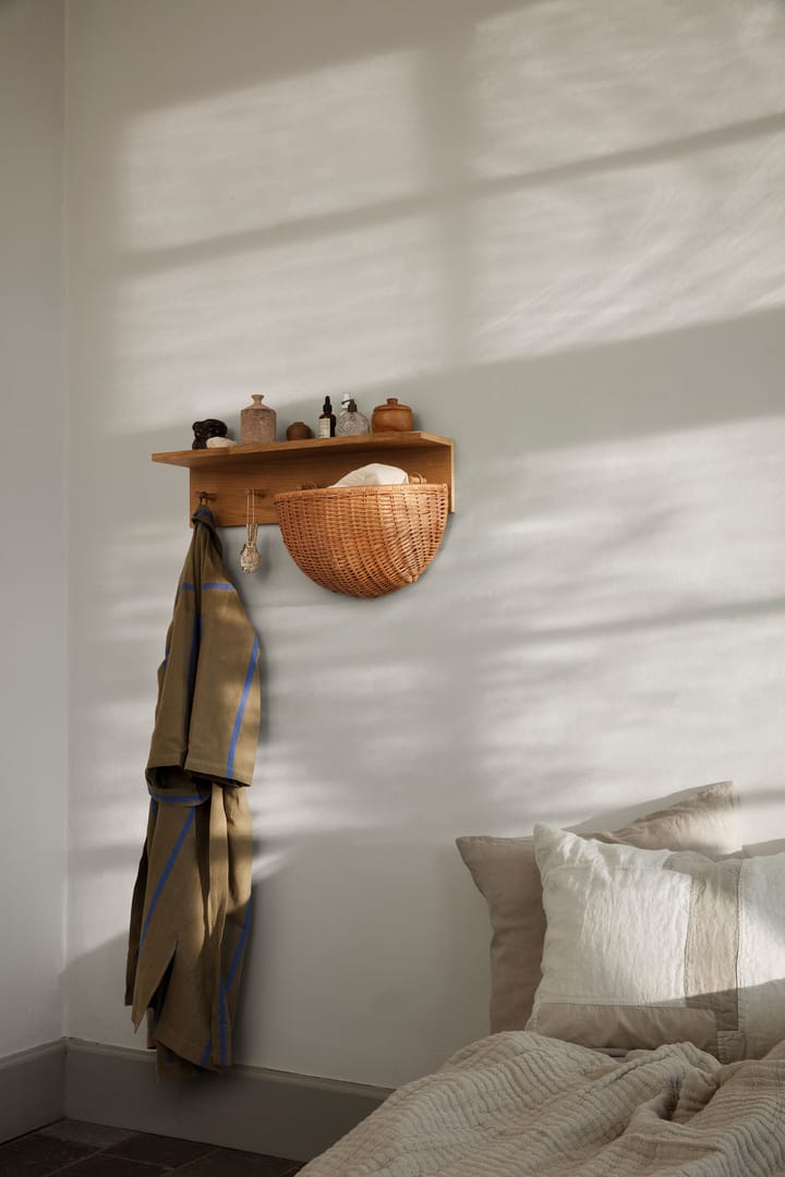 Étagère-patère à boutons Place Rack chêne, Medium Ferm Living