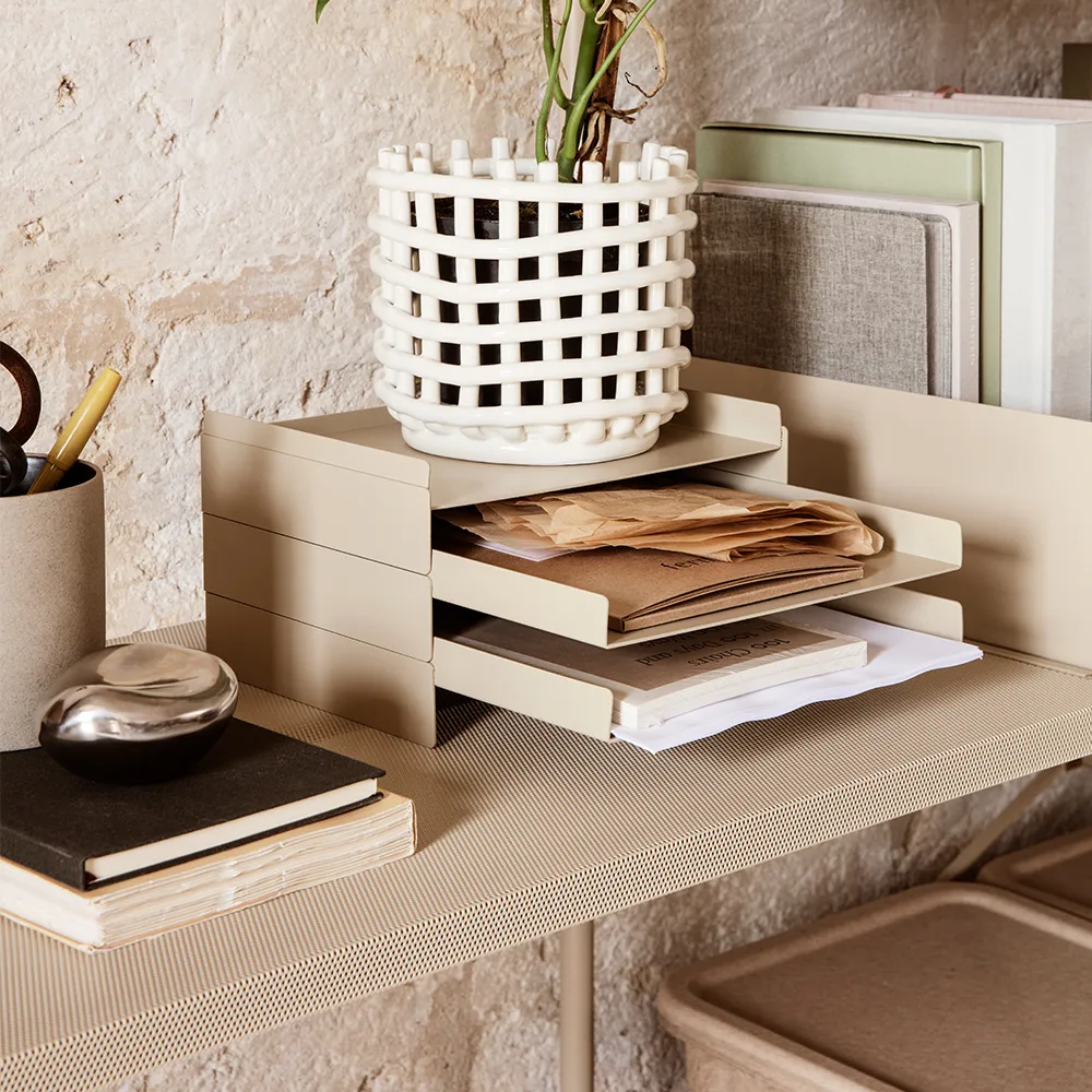 Étagère Perforated Punctual 90 cm, cashmere Ferm Living
