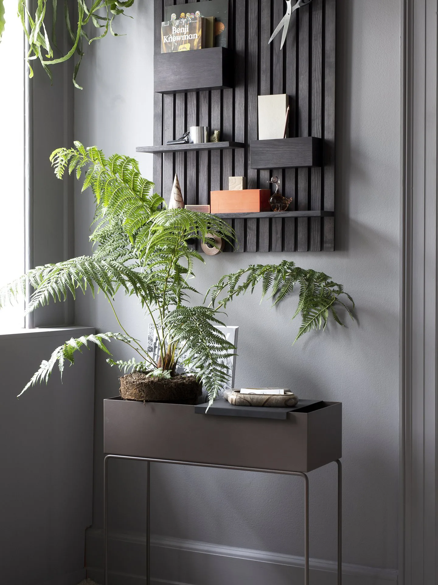 Étagère Wooden Multi Shelf, Frêne teinté foncé Ferm Living