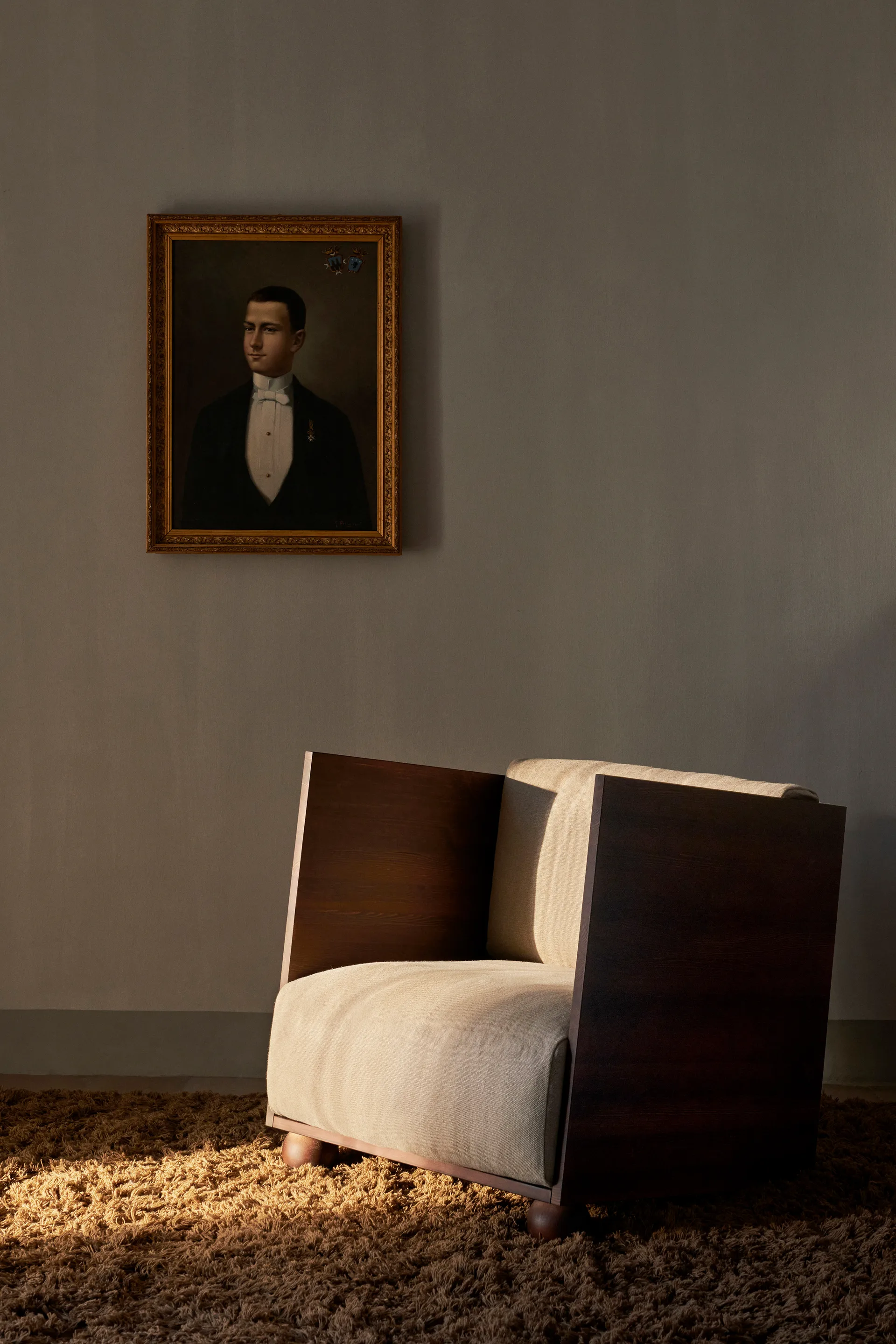 Fauteuil lounge Rum rich linen, Dark stained-natural Ferm Living