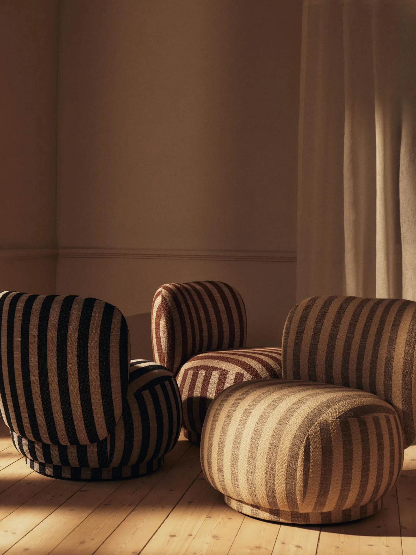 Fauteuil Rico lounge chair piccolo, Louisiana, Sand-chocolate Ferm Living