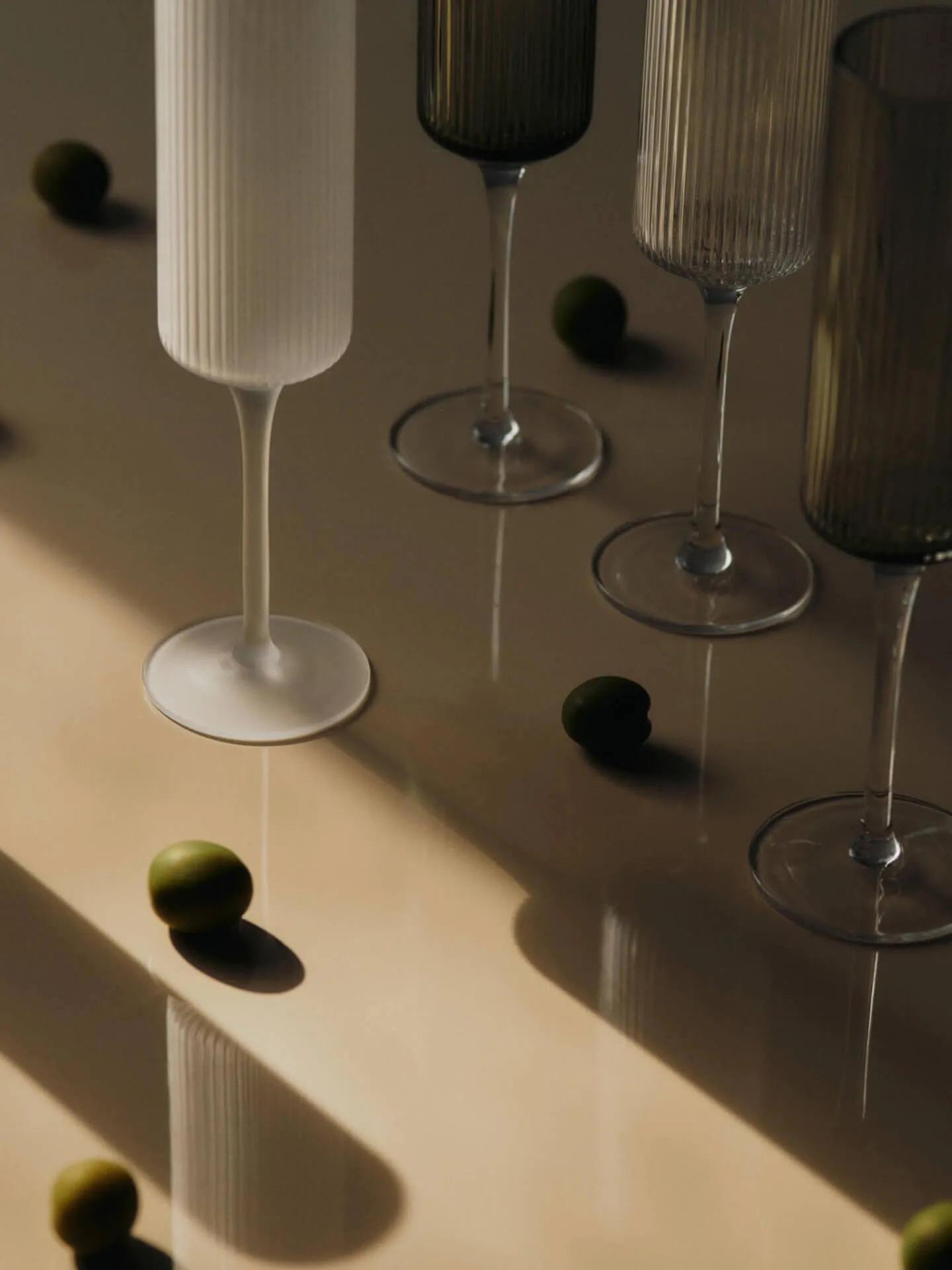 Flûtes à champagne Ripple 15 cl, 2 pièces, Smoked Grey Ferm Living