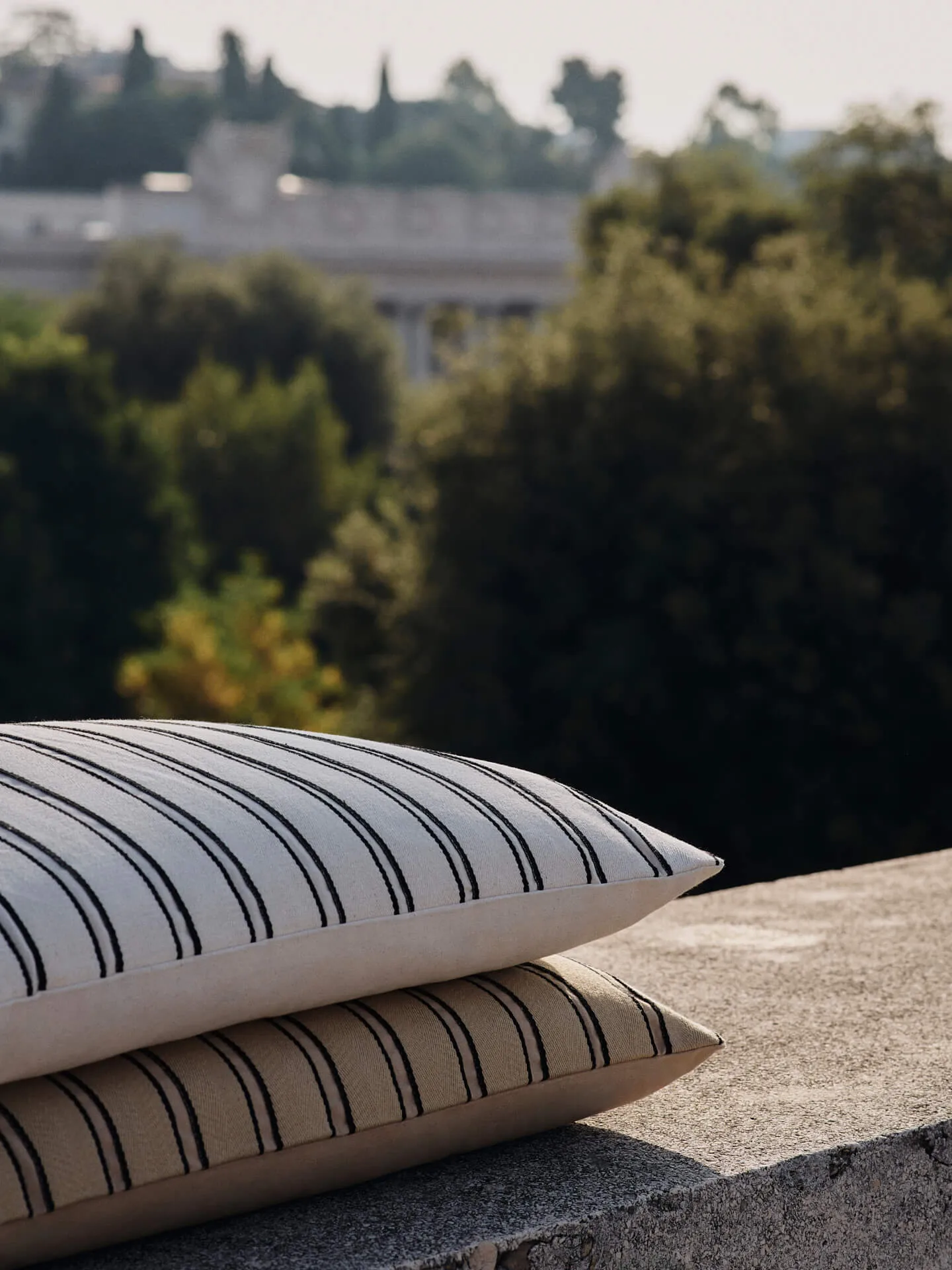 Housse de coussin Twill 40x60 cm, Off-white-black Ferm Living