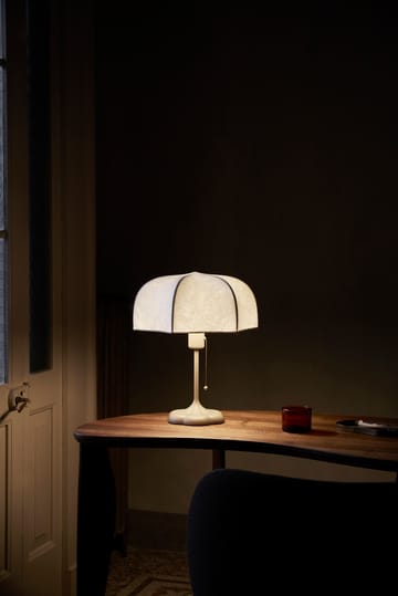 Lampe de table Poem Ø 30x42 cm - White-cashmere - ferm LIVING