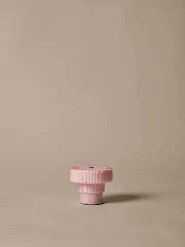 Lampe de table portable Ripple - Pale rose, 10cm - Ferm Living