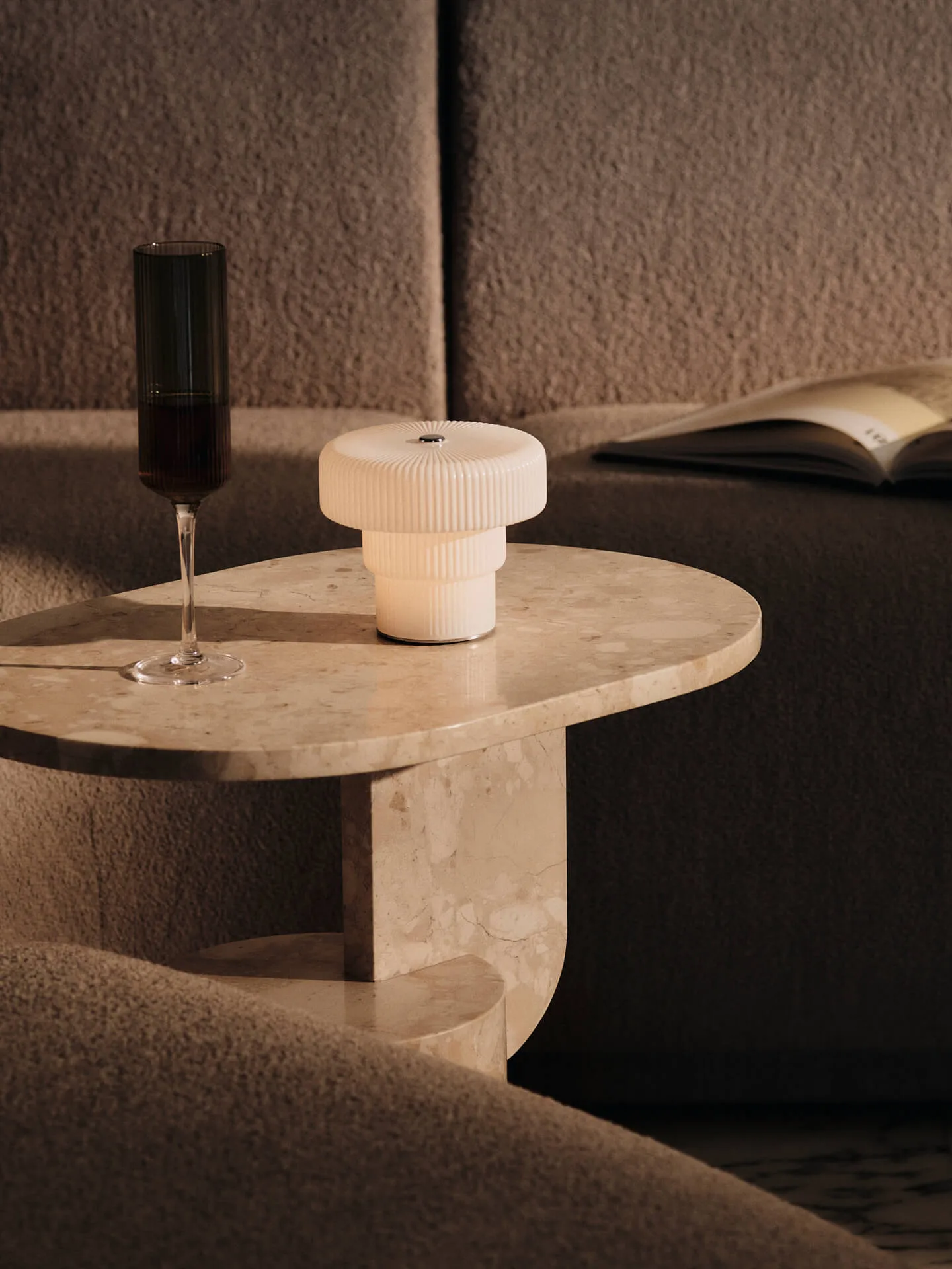 Lampe de table portable Ripple, White, 10cm Ferm Living