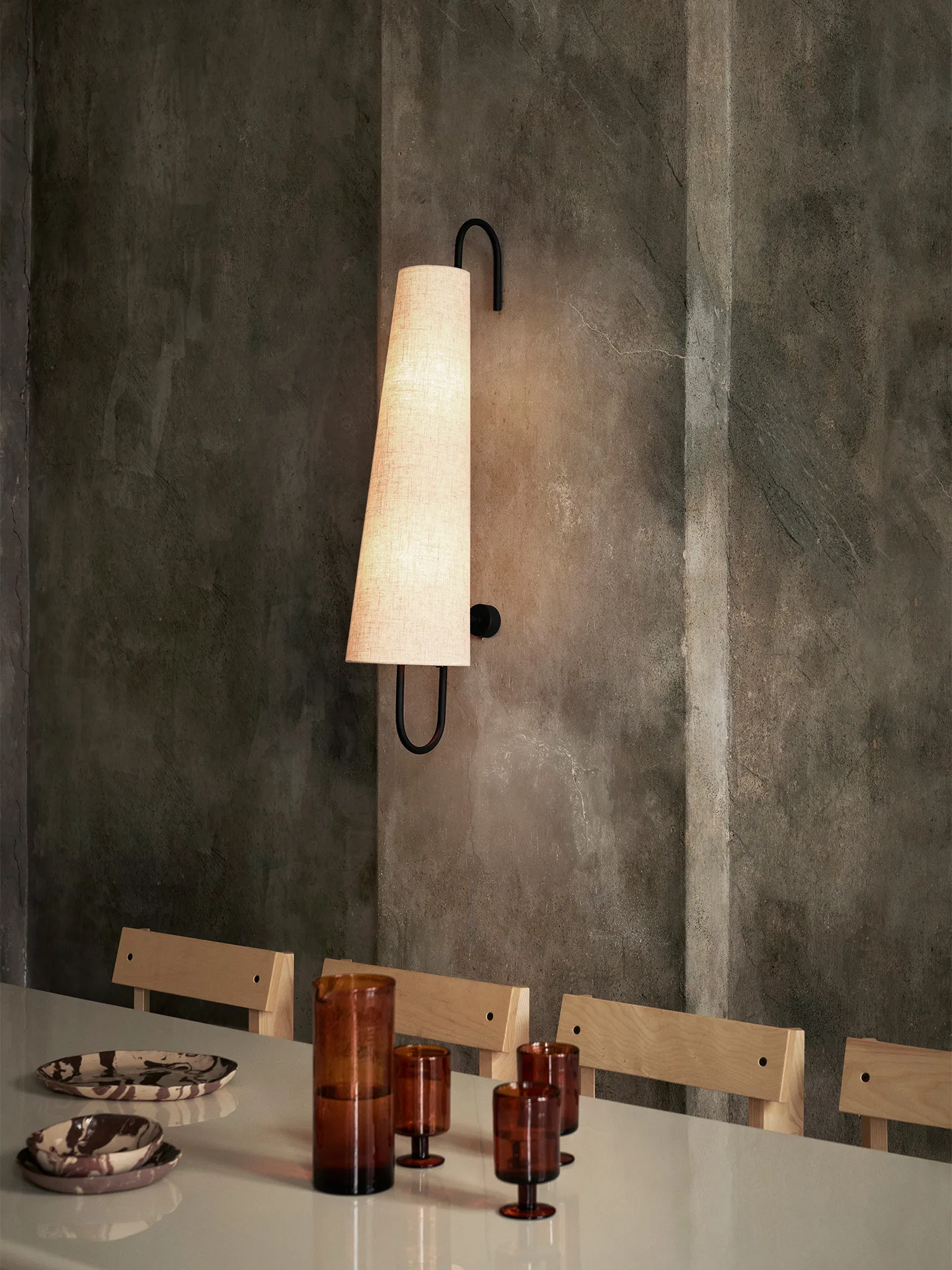 Lampe murale Ancora, Noir-Naturel Ferm Living