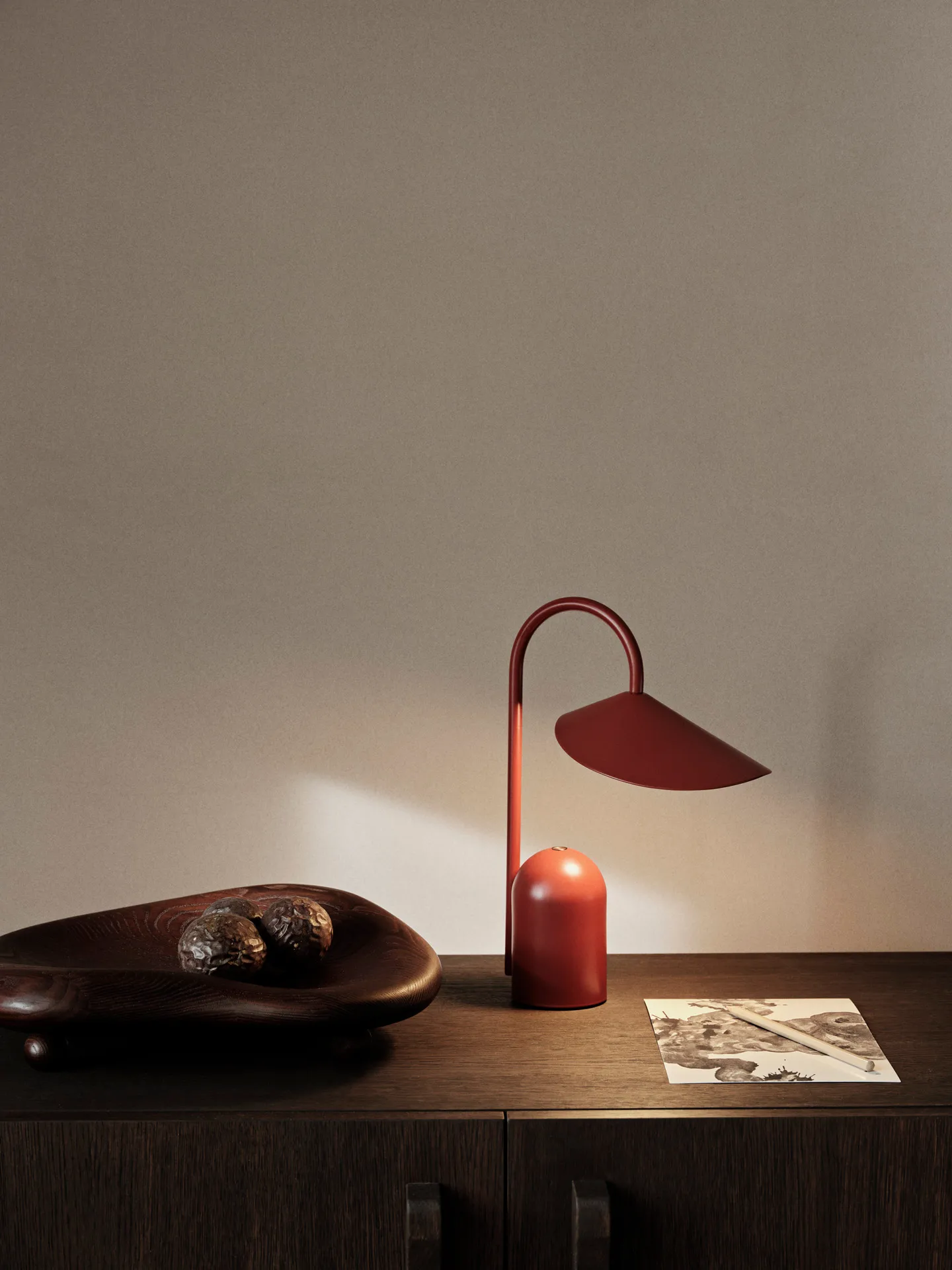 Lampe portable Arum, Oxide Red Ferm Living