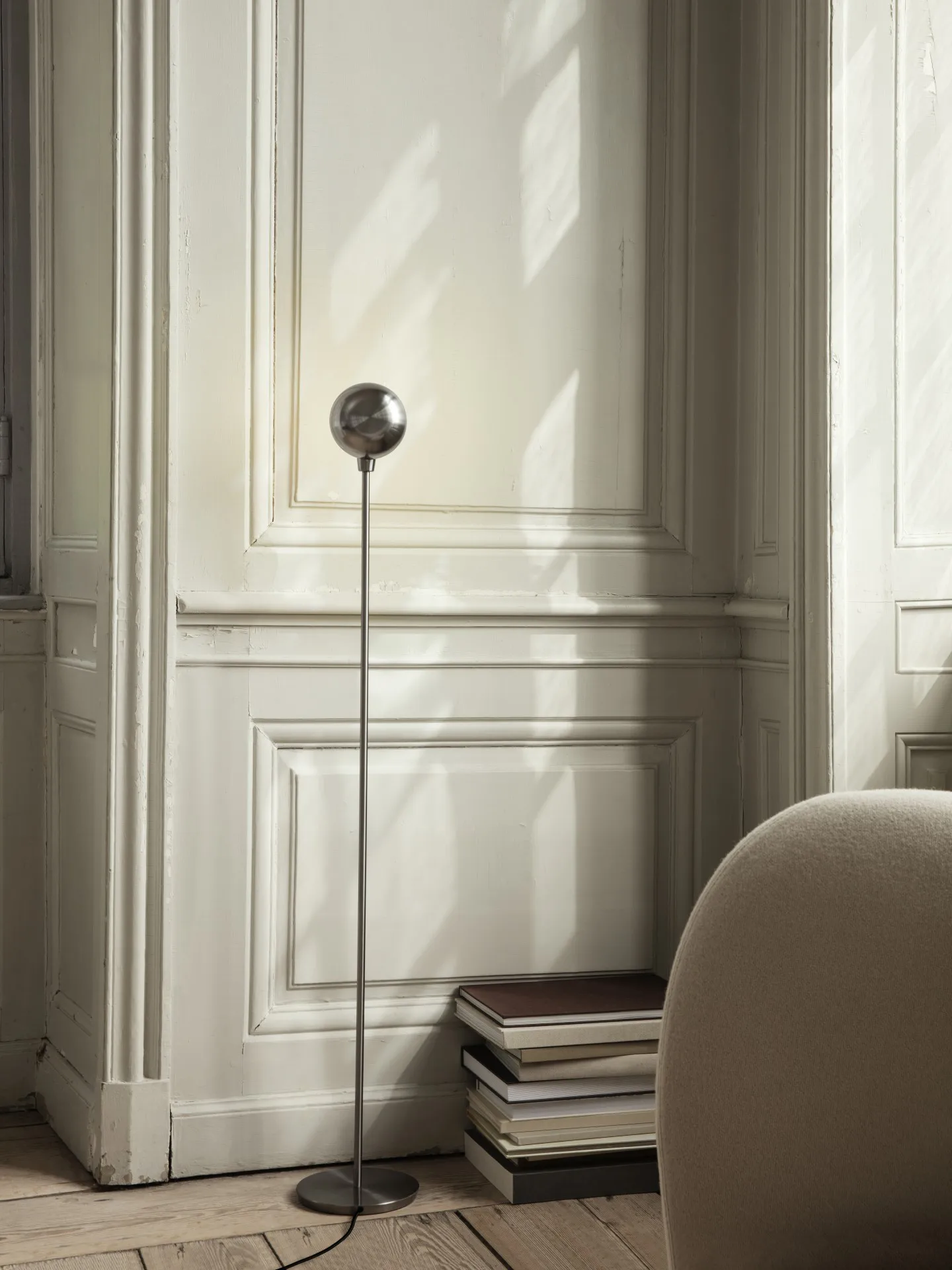 Lampe sur pied Tiny 124,2 cm, Acier Ferm Living