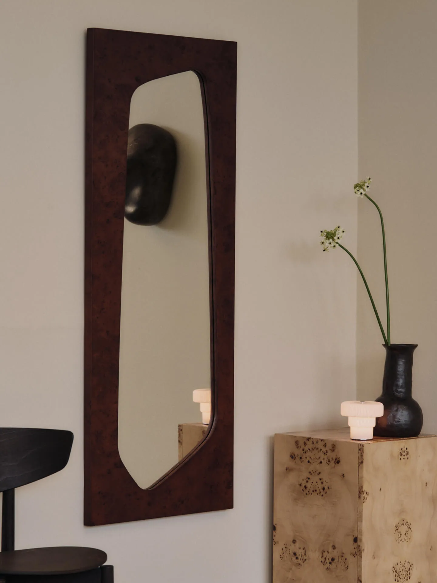 Miroir Folia, Dark stained burl, 135 cm Ferm Living