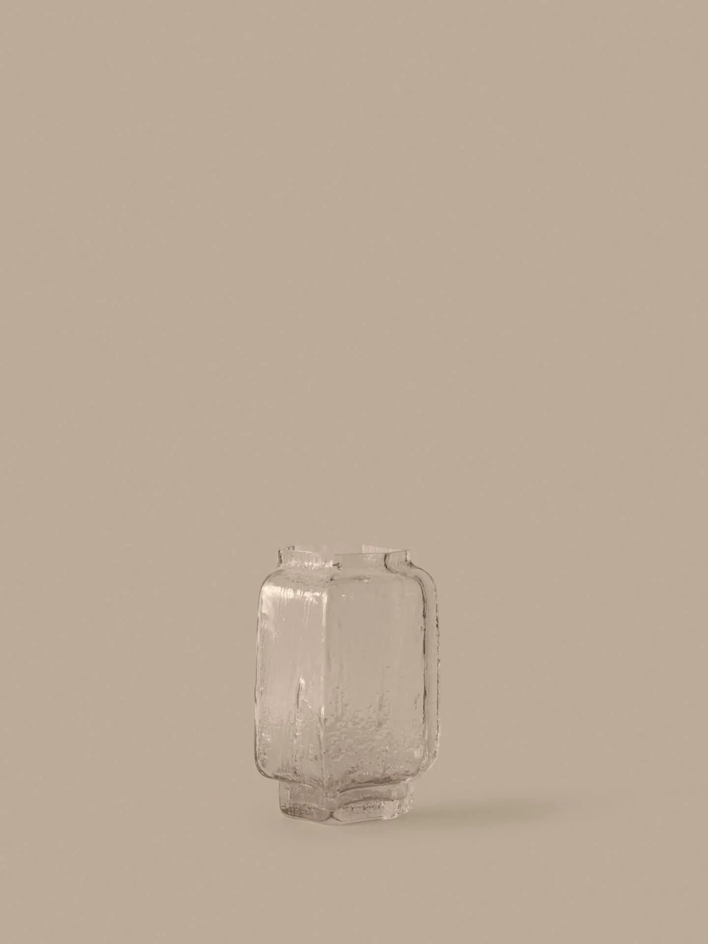 Mokuri vase, Transparent, 25 cm Ferm Living
