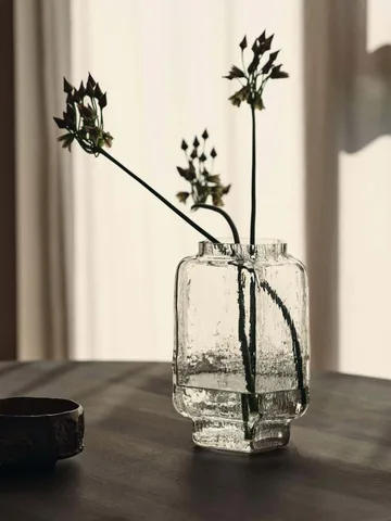 Mokuri vase - Transparent, 25 cm - Ferm Living