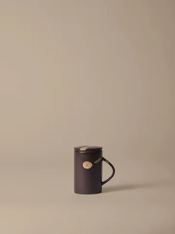 Mug à thé avec infuseur Koyo 40 cl - Dark brown-buff - Ferm Living